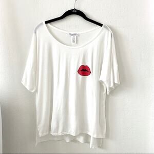 Color Lounge Lips Graphic Tee Size Size XL